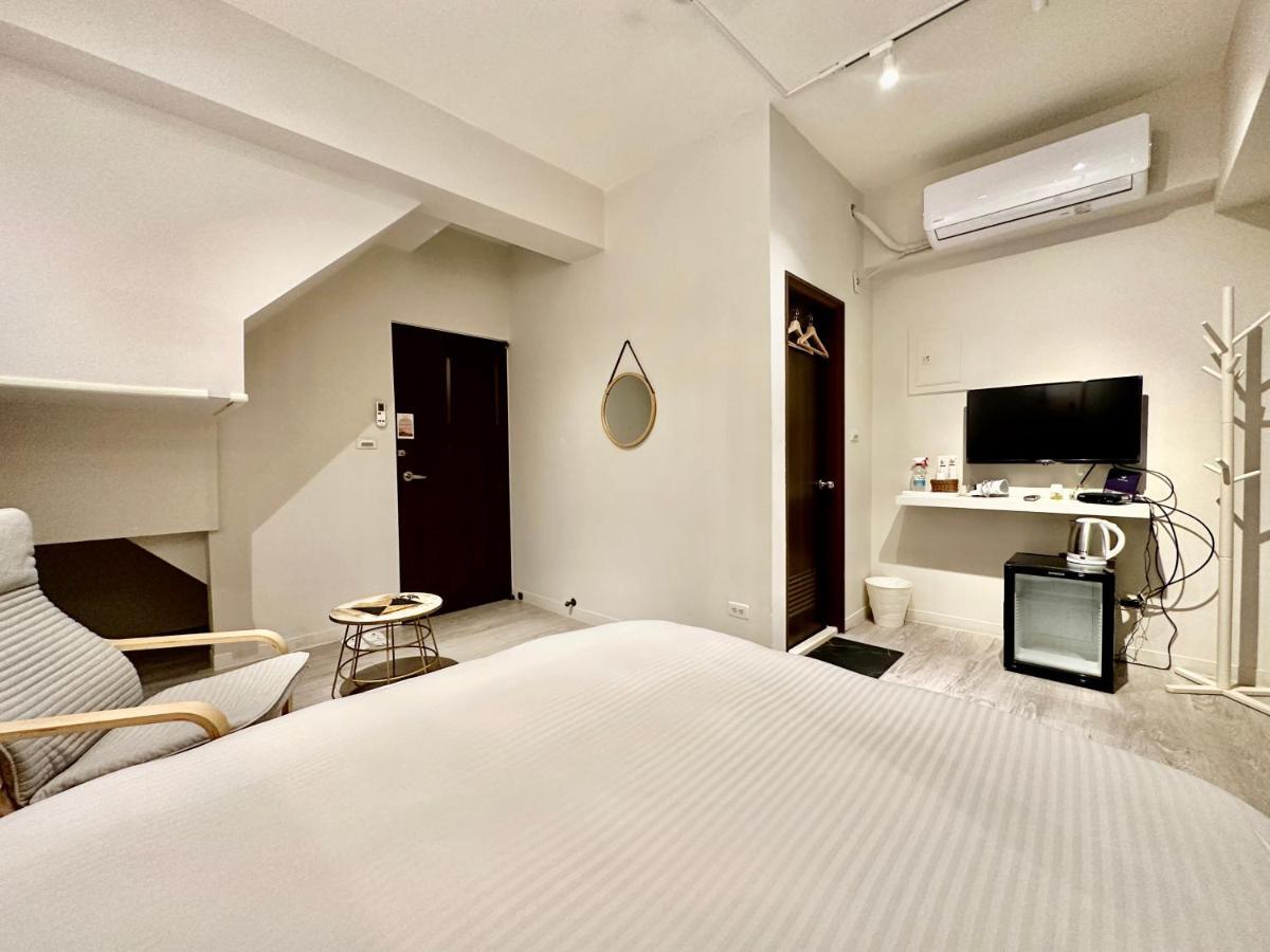 御旅 Inn Тайчжун Экстерьер фото